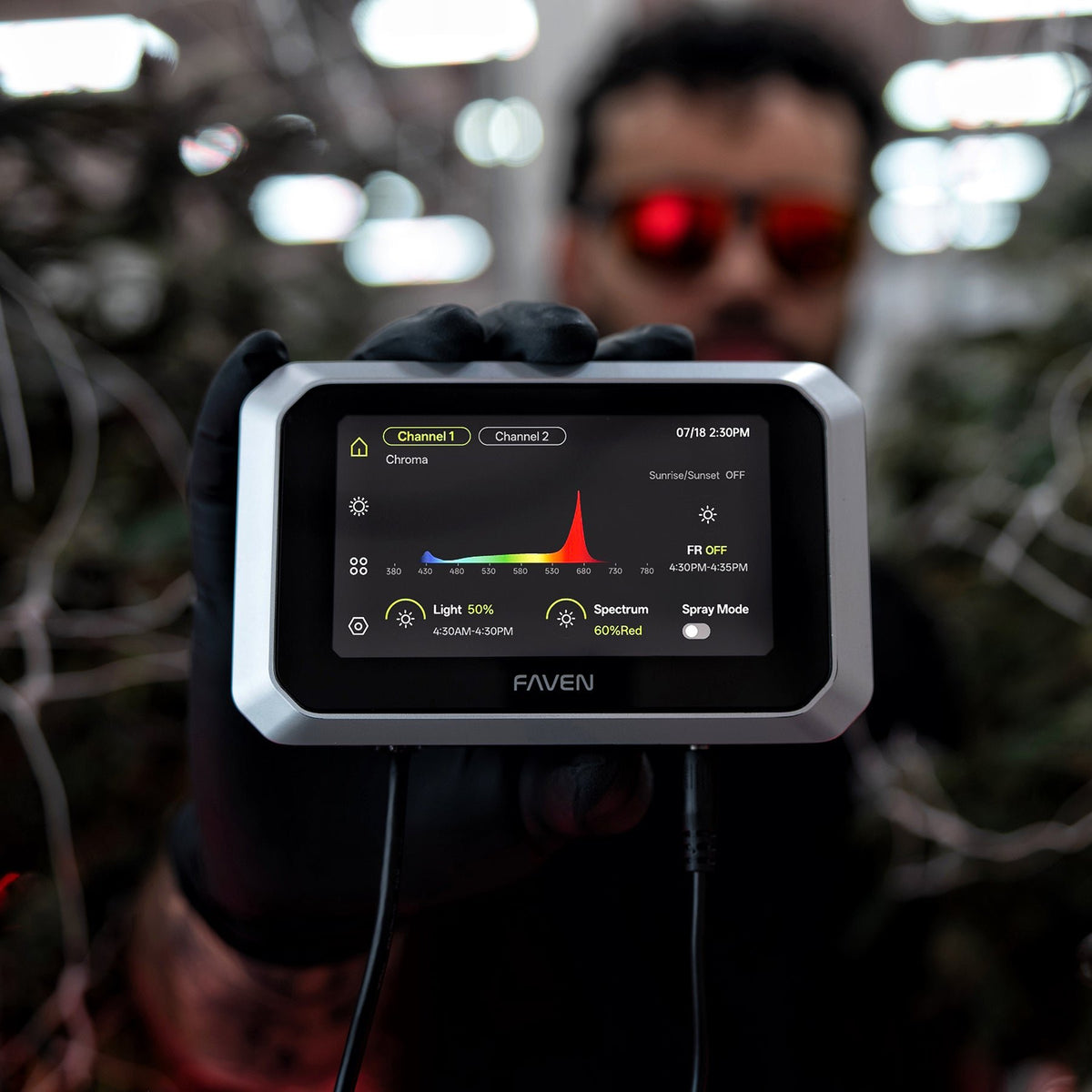 Faven Chroma CX3 Controller, two-channel standalone lighting controller - channel screen closeup