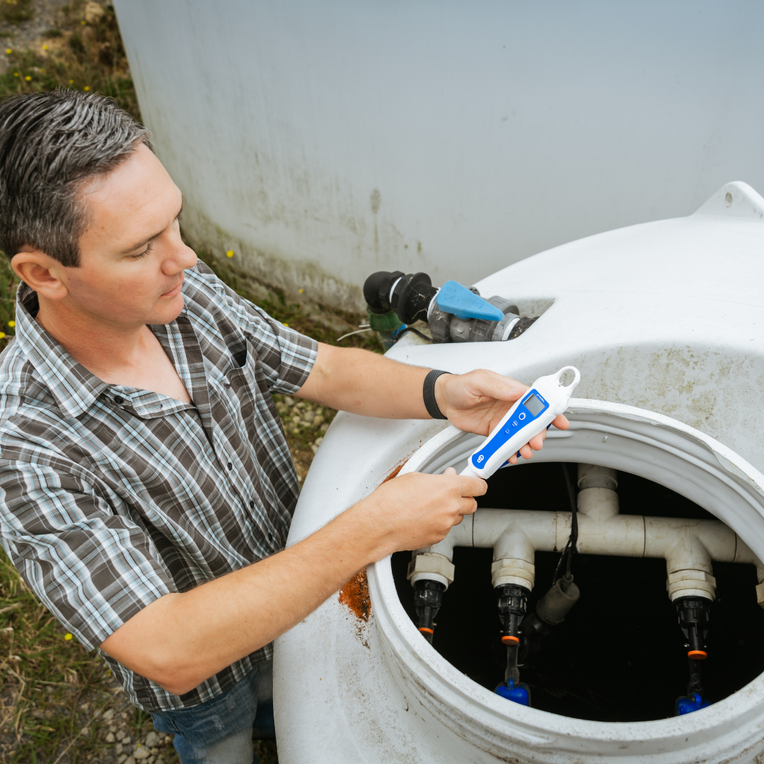 Bluelab pH PenPlus in use