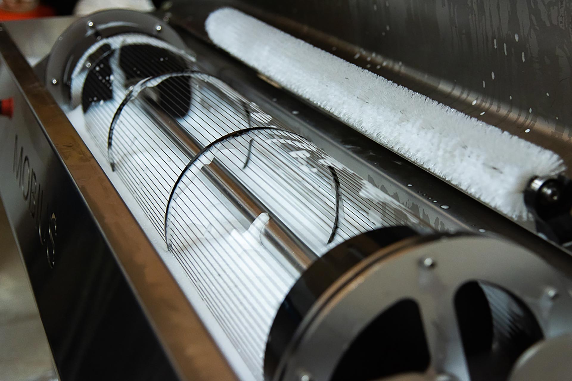 Mobius Tumbler & Brush Washer
