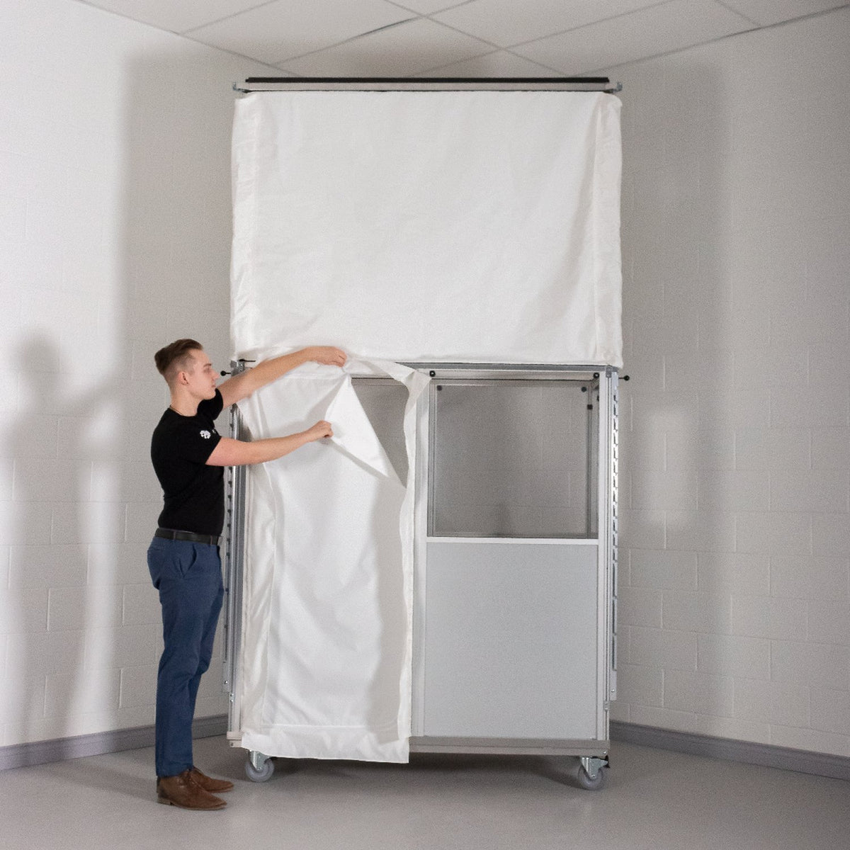 Aire Guardian AG5000-SA side wall access panel - opening sealed to wall